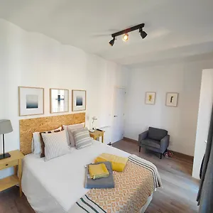 bright-flat-next-to-stadium-y-la-fira.catalonia-hotels.com/