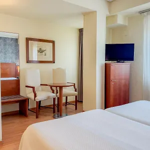 https://apartamentos-torreluz.es-andalucia.com