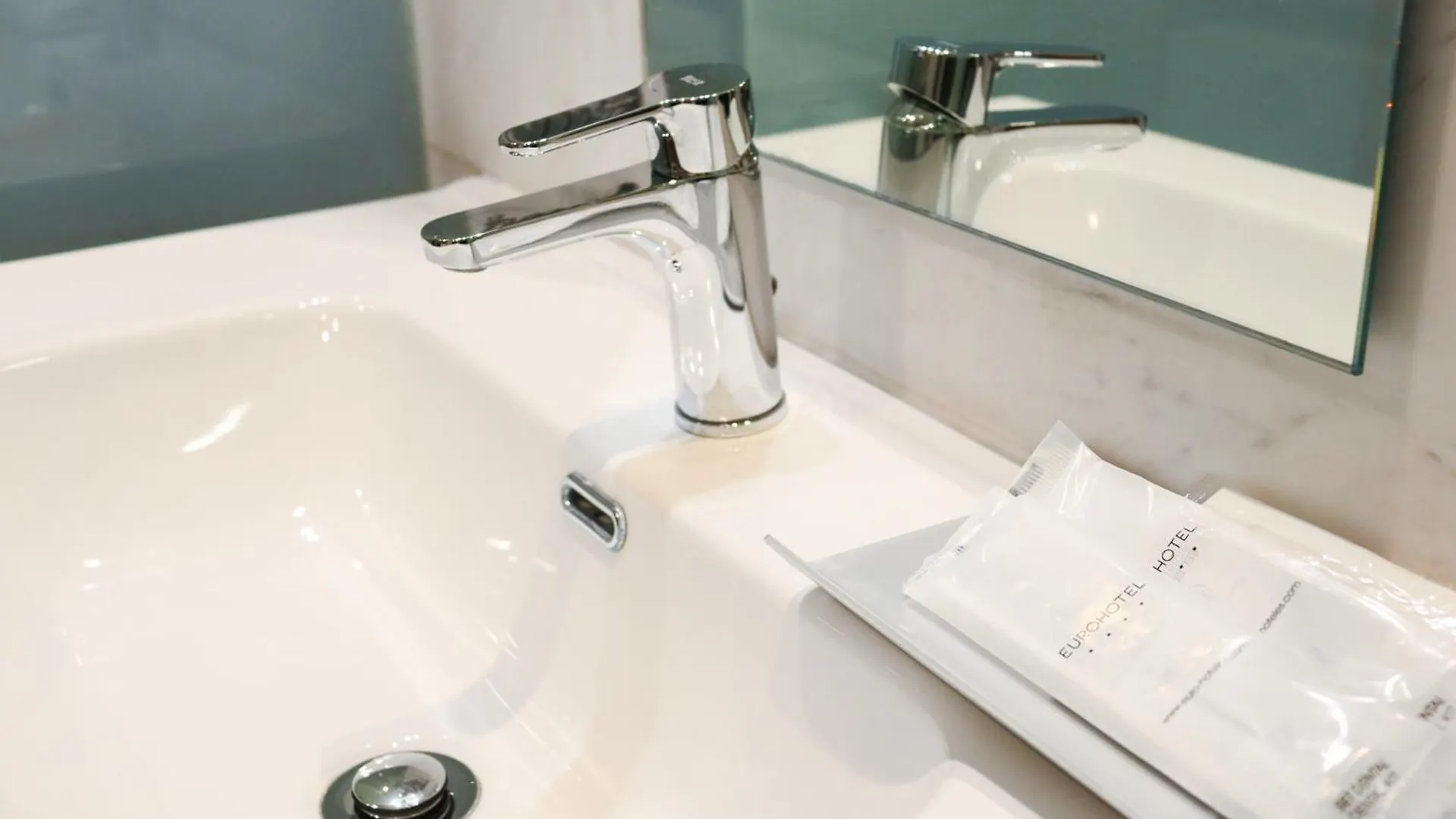Eurohotel Barcelona Granvia Fira L'Hospitalet de Llobregat 4*,  Spanje
